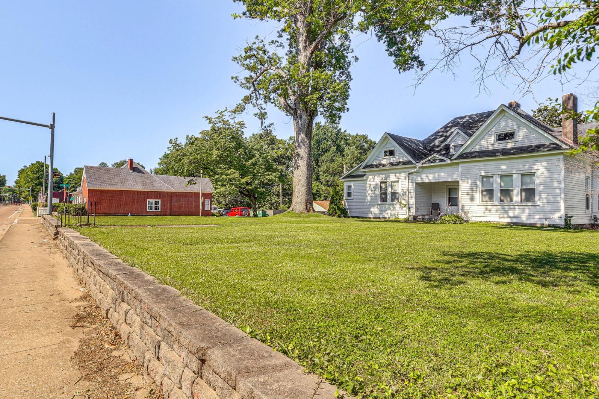 Historic Highland-Game Room & King Beds Entire Home Jackson Bagian luar foto