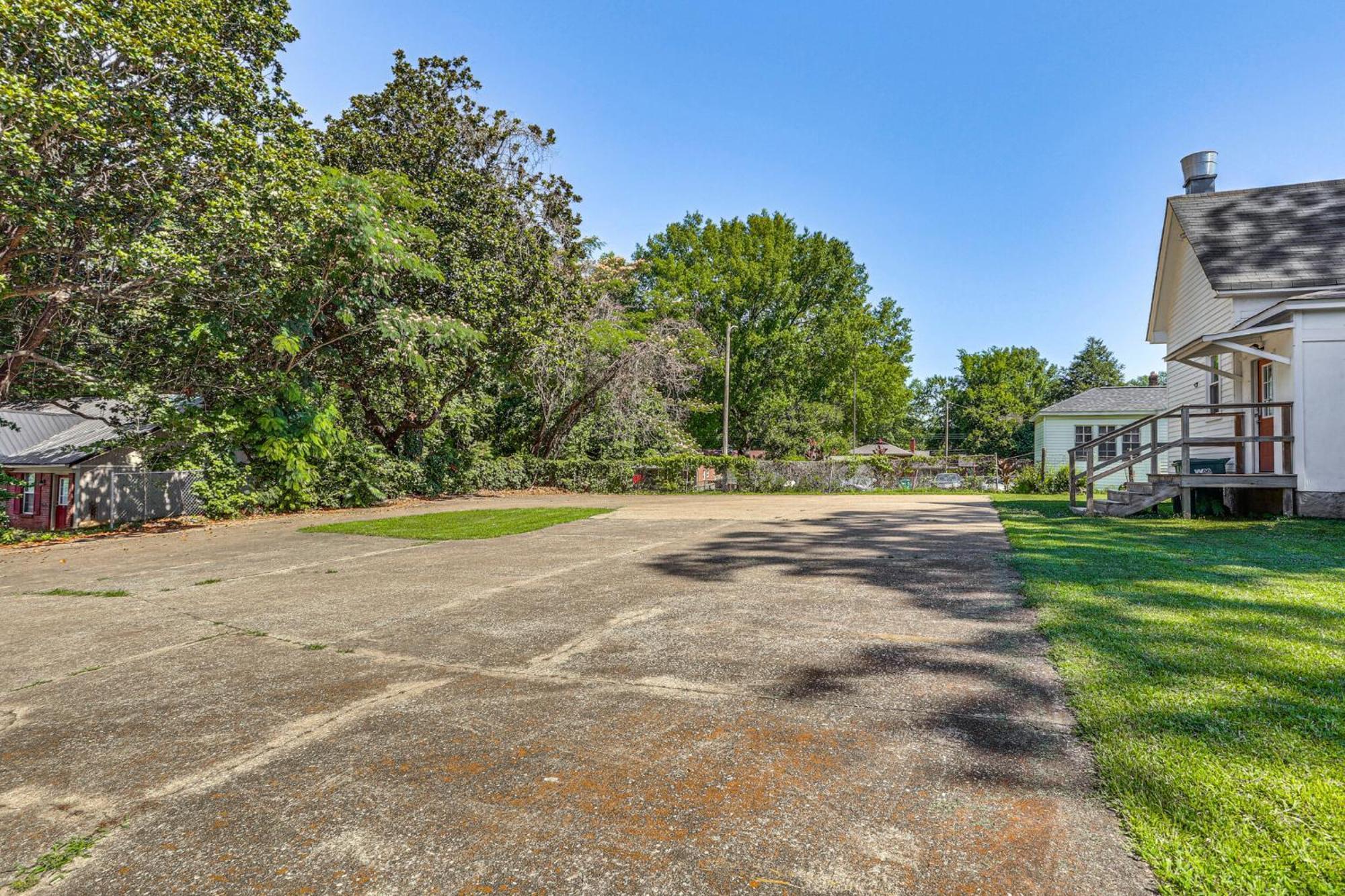 Historic Highland-Game Room & King Beds Entire Home Jackson Bagian luar foto