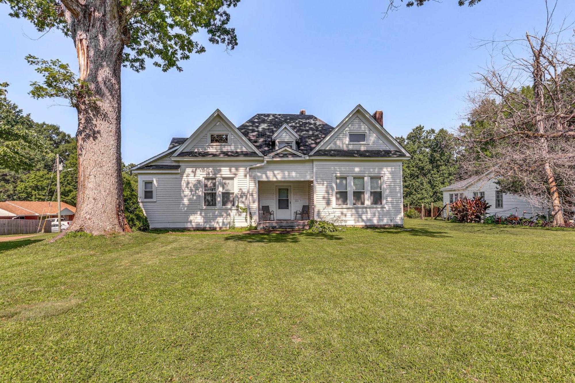 Historic Highland-Game Room & King Beds Entire Home Jackson Bagian luar foto