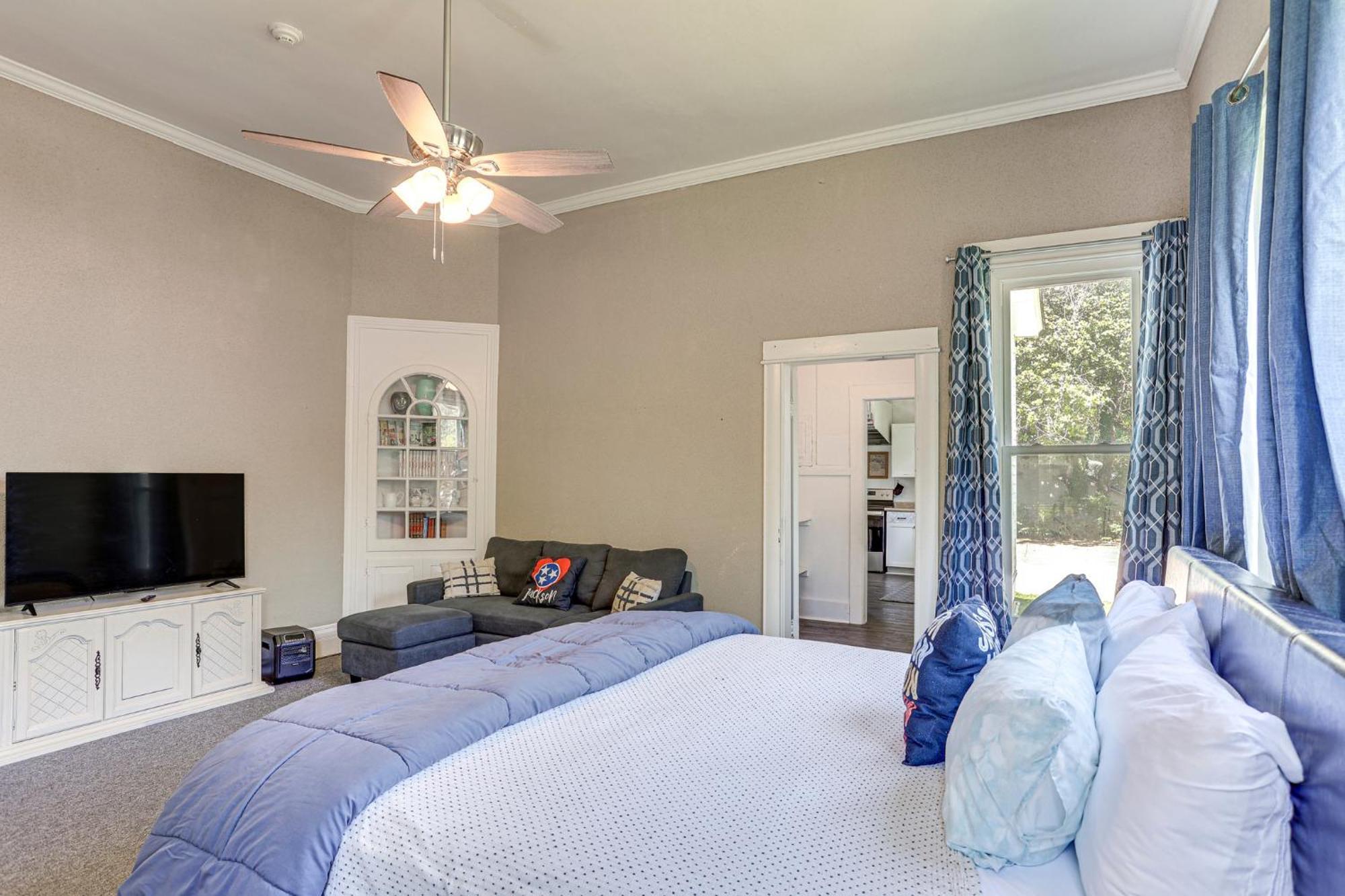 Historic Highland-Game Room & King Beds Entire Home Jackson Bagian luar foto